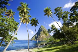 DIAMIR Erlebnisreisen - Trinidad und Tobago • Martinique • Dominica • St. Vincent und die Grenadinen • St. Lucia - Inselhüpfen im Kaleidoskop der Karibik – mit 8tägigem Segeltörn