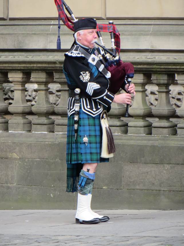 Dudelsackspieler in Edinburgh