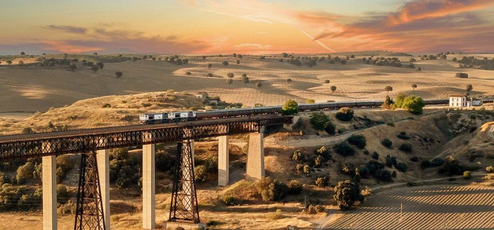 Lernidee Erlebnisreisen - Al Ándalus: Sevilla - Santiago de Compostela | Zugreise durch Spanien Exklusiv-Charter auf einzigartiger Route (2025/2026)
