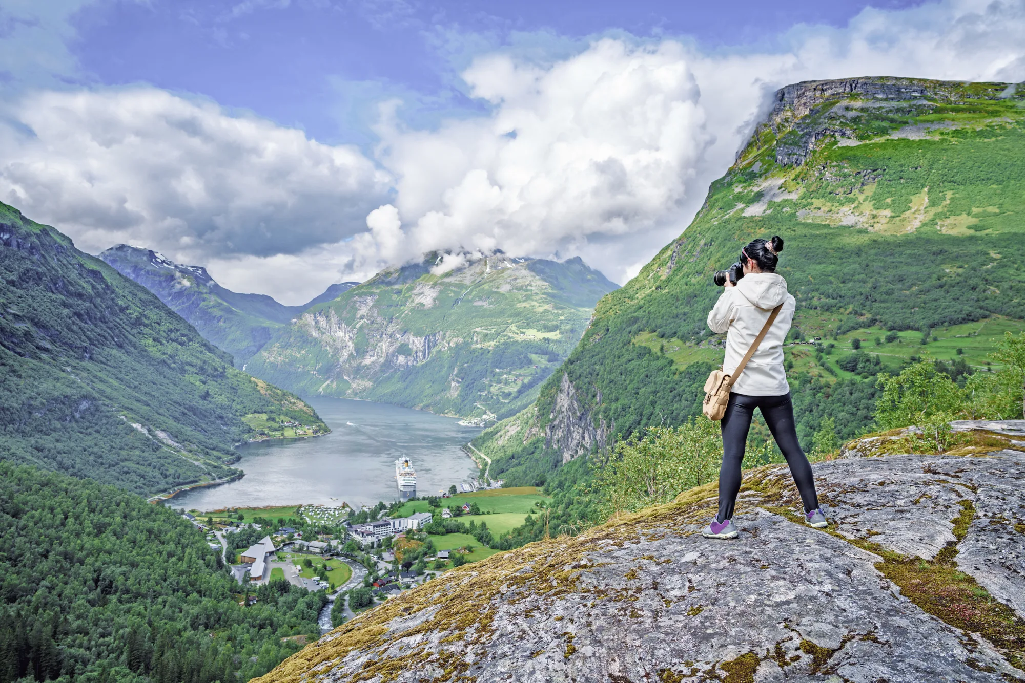 Wolters Rundreisen - Autoreise Highlights der Fjorde inkl. Fähranreise
