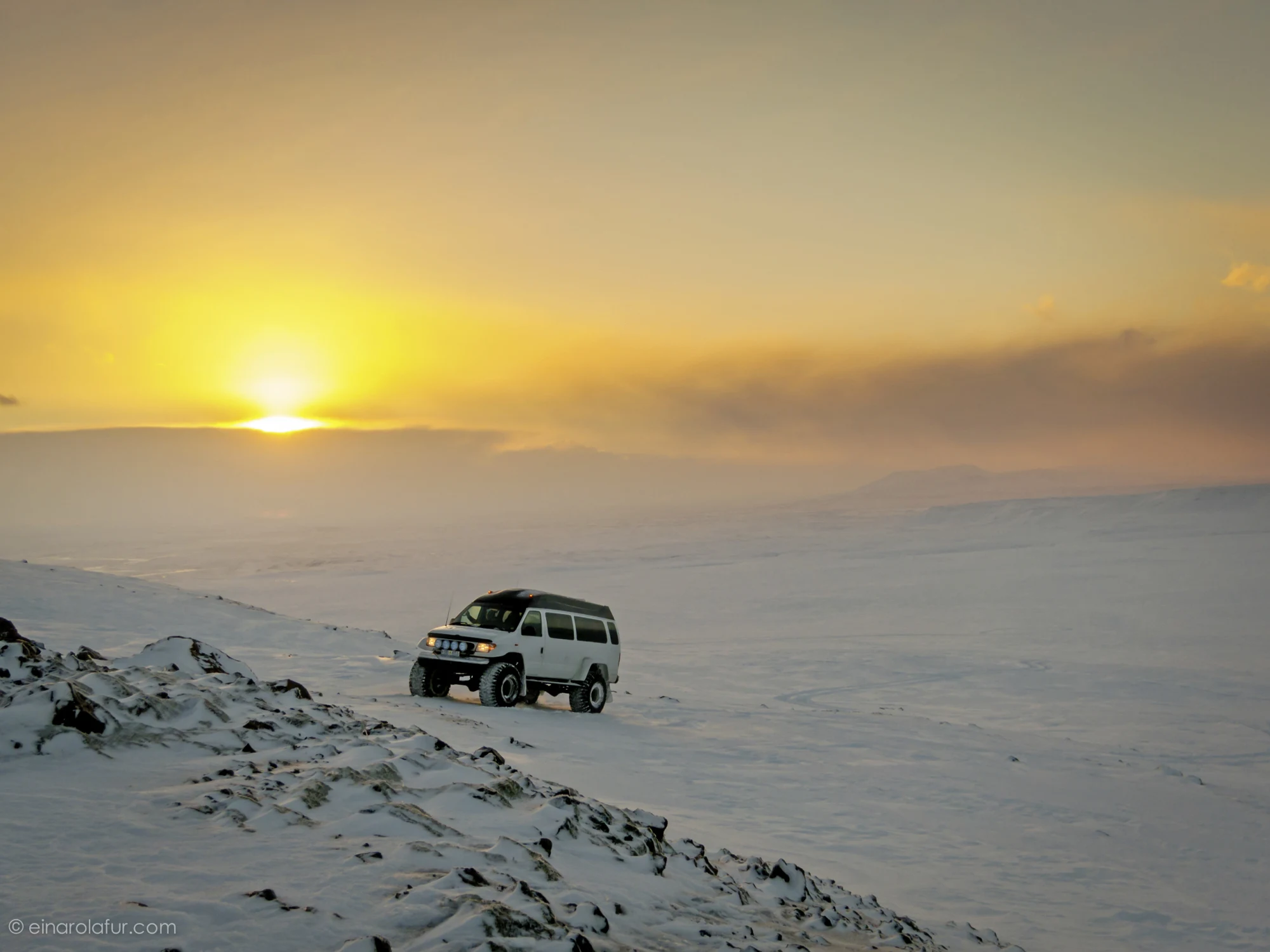 Wolters Rundreisen - Busreise Eishöhlen, Gletscher & Polarlichter