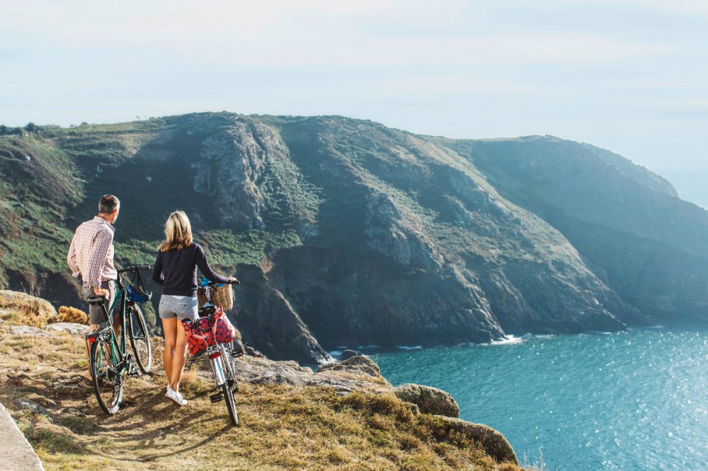Dertour - Jersey mit dem Rad erkunden