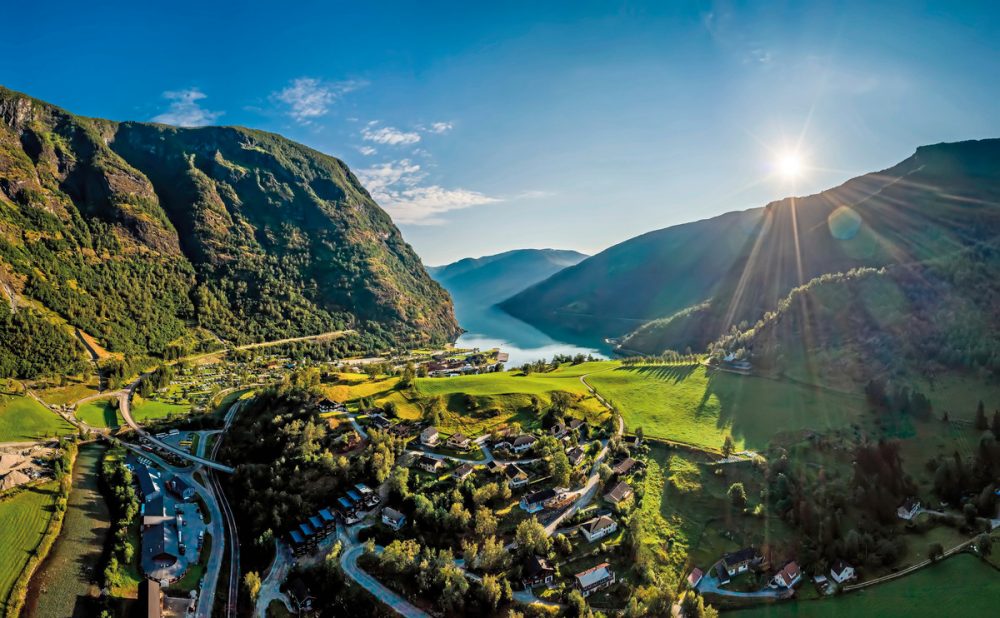 Dertour - Norwegens Highlights - Spektakuläre Fjorde und Postschiff