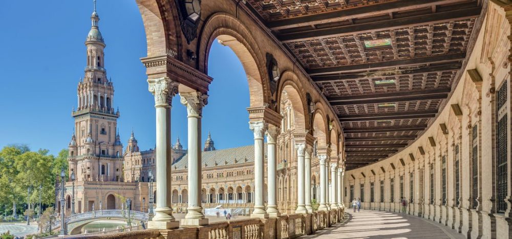 Lernidee Erlebnisreisen - Al Ándalus individuell (Sevilla – Granada) Zug-Erlebnis Andalusien: Mit dem Al Ándalus die Höhepunkte der maurischen Kultur entdecken (2025)