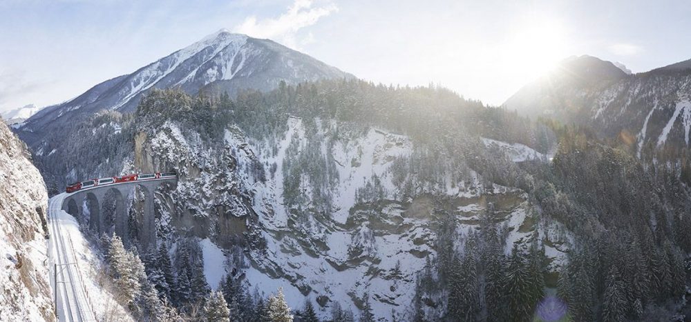 Lernidee Erlebnisreisen - Gipfel der Winter-Romantik Die schönsten Zugfahrten in den verschneiten Schweizer Alpen (2025/2026)