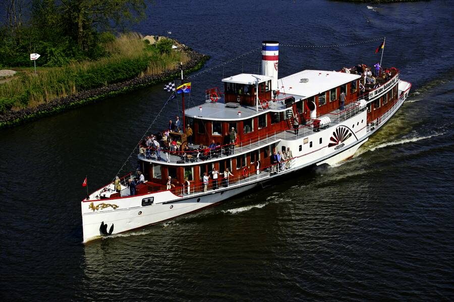 Studiosus - Deutschland - Nord-Ostsee-Kanal per Dampfer