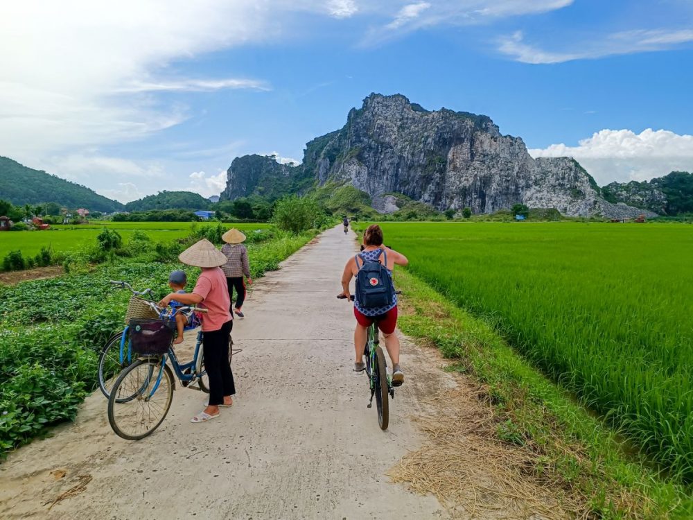 DIAMIR Erlebnisreisen - Vietnam - Höhlen, Halong und H'Mong