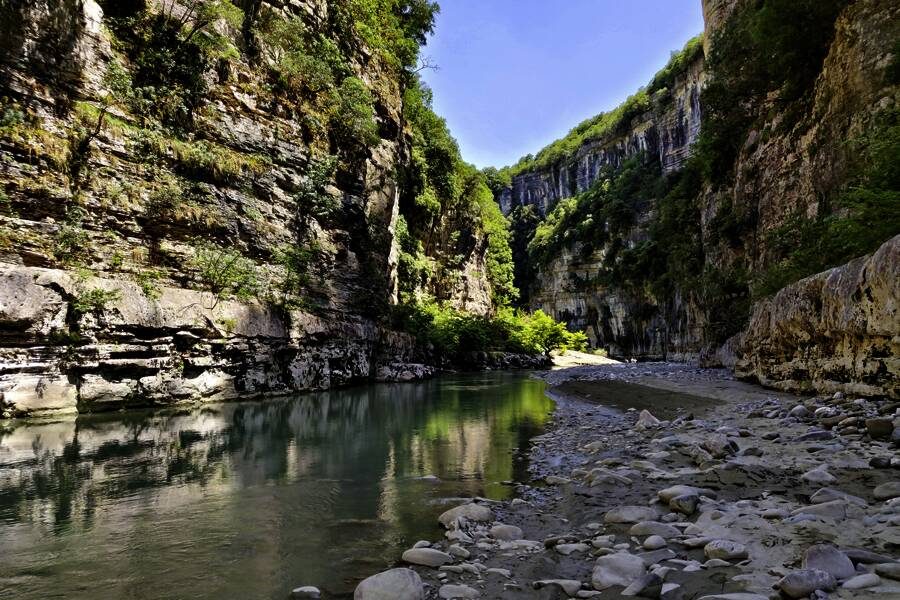 Marco Polo Young Line Travel - Albanien - Albanisches ABC: Alpen, Baden, Canyons