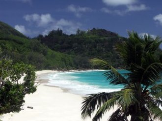 Dertour - Island Hopping Seychellen (Hotels: gehobene Mittelklasse, Privat- Flug- und Bootstransfers, 8 Nächte)