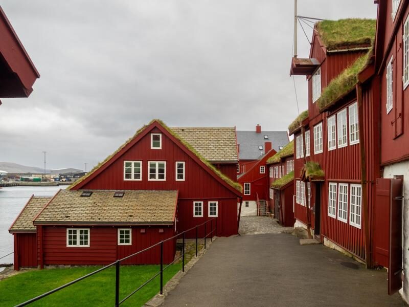 Hauser exkursionen - F&auml;r&ouml;er Inseln - Wandern durch die gr&uuml;ne Bergwelt