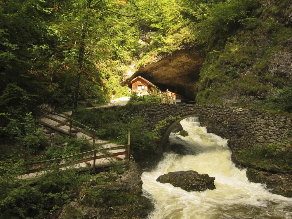 Hintergrund