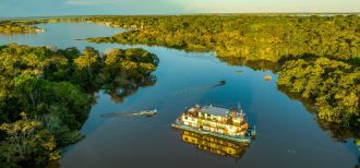 Lernidee Erlebnisreisen - 1.000 Meilen auf dem Amazonas Exklusiv-Charter: Unter Papageien und Piranhas von Tabatinga nach Manaus (2023/2024)