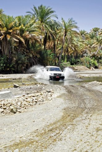 Meiers Weltreisen - Oman erfahren mit Chauffeur - Mit dem Allrad durch grandiose Landschaften