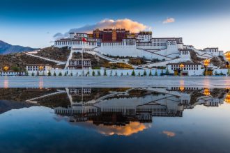 DIAMIR Erlebnisreisen - China • Tibet - Von Shanghai über Lhasa nach Chengdu