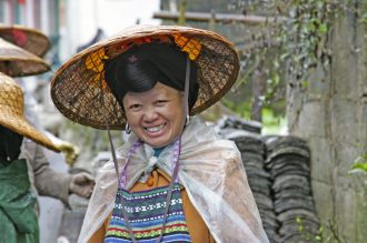 DIAMIR Erlebnisreisen - China • Laos - Auf Schienen von China nach Laos reisen