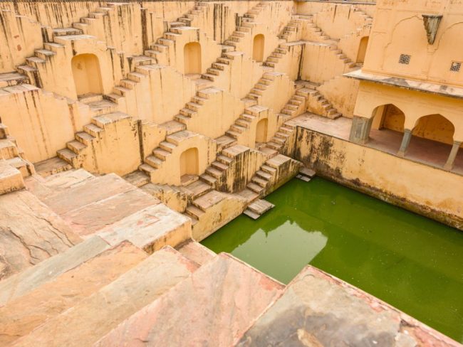 Abhaneri Stufenbrunnen