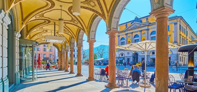 Der Glacier Express im Mattertal