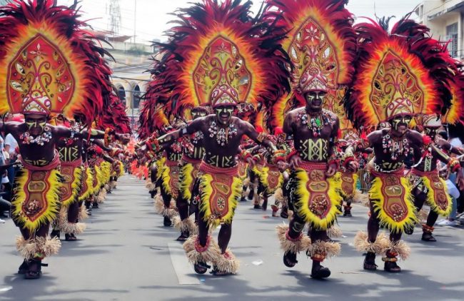 Farbenfrohes Dinagyang Festival in Iloilo