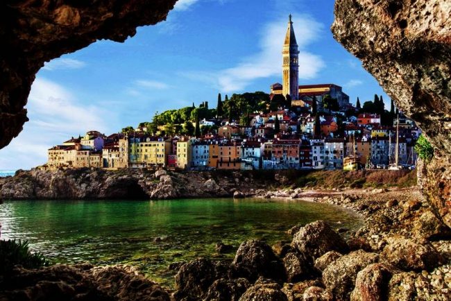 Die Drachenbr&uuml;cke in Ljubljana, Slowenien