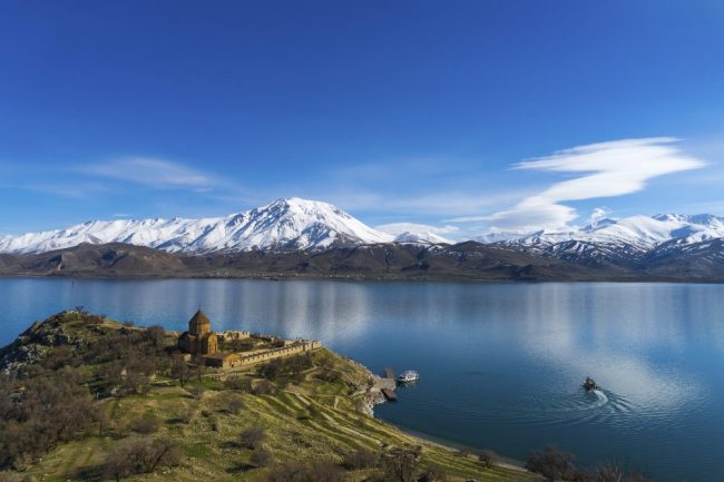 Die Insel Akdamar im Van-See