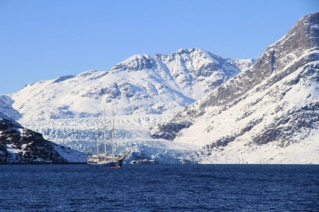 Rembrandt vor Gletscherkulisse