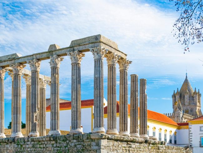 r&ouml;mischer Tempel, &Eacute;vora