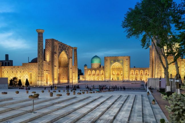 Usbekistan, Registan Platz in Samarkand