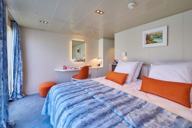 cabine02-double-deux-lits-separes-pont-superieur-MS-Van-Gogh-Rhone-Croisieurope-Damien Lachas-ORIGINAL