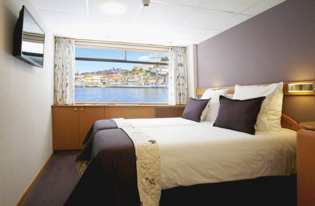 ships_a50c1300-bfc3-11eb-965e-a712983184d4