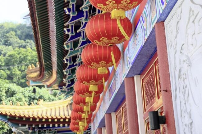 Rote Lampions am Tempel in Hongkong