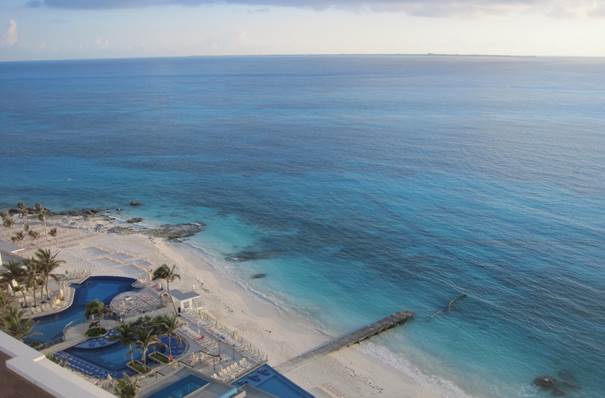 Blick vom RIU  Cancun aufs karibische Meer