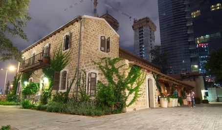 Alte und neue Architektur in Tel Aviv